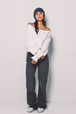 Off-Shoulder Sweatshirt【V2532203】